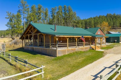 /international/us/25636-sidney-park-road-custer-sd-110103319350/