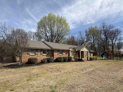 /international/us/4-carroll-cv-forrest-city-ar-110106613584/