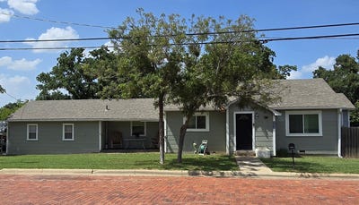 /international/us/903-w-plummer-street-eastland-tx-110119379447/