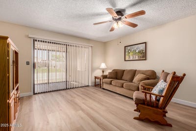 /international/us/1021-s-greenfield-road-mesa-az-110098539138/