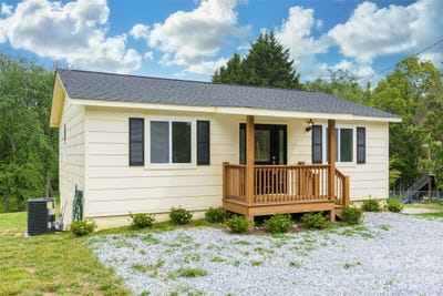 /international/us/286-berkeley-road-hendersonville-nc-110108065003/
