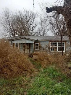 /international/us/808-n-garfield-avenue-rotan-tx-110106726308/