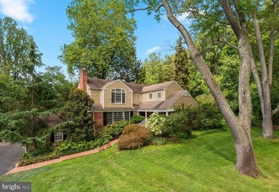 /international/us/211-spruce-tree-road-wayne-pa-110101219180/