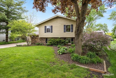 /international/us/712-westfield-drive-st-charles-il-110107883499/