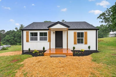 /international/us/3556-brights-road-gretna-va-110108353655/