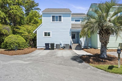 /international/us/312-mcginnis-drive-pine-knoll-shores-nc-110107393838/