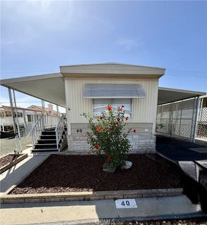 /international/us/575-s-lyon-avenue-hemet-ca-110107629440/