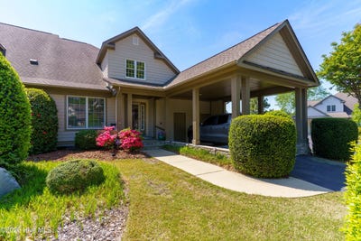 /international/us/194-starland-lane-southern-pines-nc-110107441105/