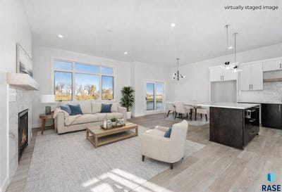 /international/us/8600-w-shoreline-pl-sioux-falls-sd-110105710003/