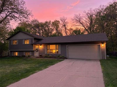 /international/us/12997-euclid-avenue-apple-valley-mn-110108107149/