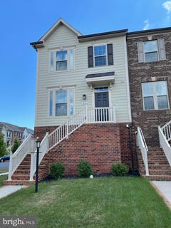 /international/us/18157-red-mulberry-road-dumfries-va-110108959304/
