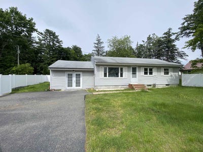 /international/us/21-new-rochester-road-dover-nh-110108822835/