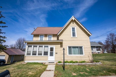 /international/us/705-fountain-street-mineral-point-wi-110107055078/