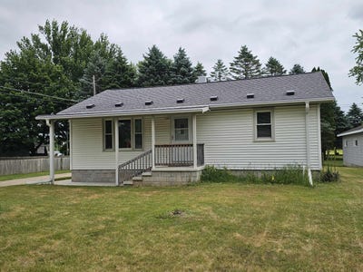 /international/us/817-high-street-wild-rose-wi-110108826484/