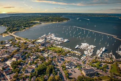 /international/us/76-hempstead-street-sag-harbor-ny-110110003230/