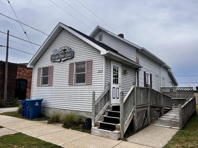 /international/us/208-s-harrison-street-ludington-mi-110101528566/