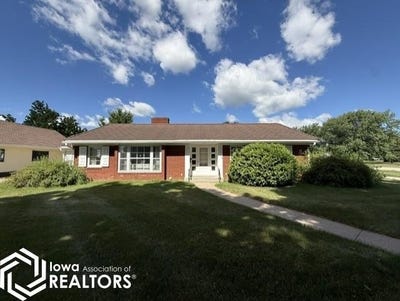 /international/us/1004-15th-street-onawa-ia-110108781607/