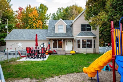/international/us/11968-e-pickard-road-mt-pleasant-mi-110120124575/