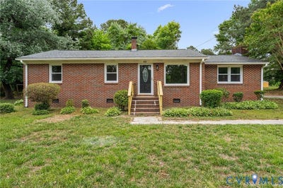 /international/us/400-easter-street-emporia-va-110108121694/