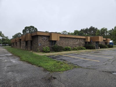 /international/us/219-e-church-avenue-reed-city-mi-110101677310/