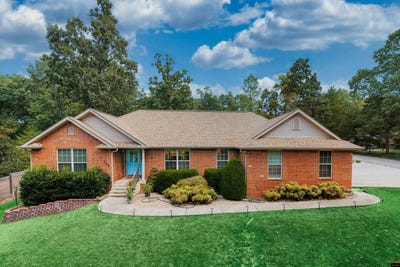 /international/us/305-woodstone-road-bull-shoals-ar-110119913834/