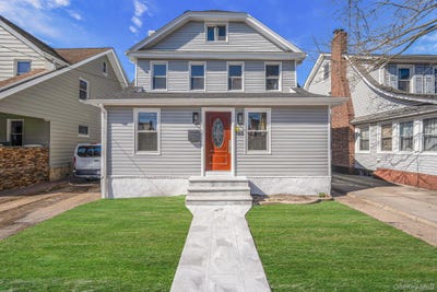 /international/us/20-colonial-road-floral-park-ny-110098026705/?lang=id