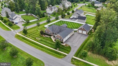 /international/us/2165-saint-margaret-boulevard-prince-frederick-md-110119964837/