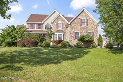 /international/us/19-chambry-court-freehold-nj-110108581250/