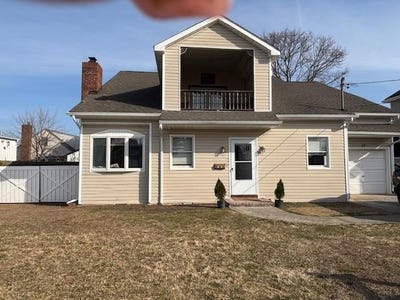 /international/us/27-north-plaza-amityville-ny-110098262887/