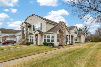 /international/us/2725-acorn-court-west-dundee-il-110106233003/