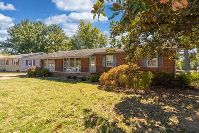 /international/us/109-lakeshore-drive-carterville-il-110120515174/