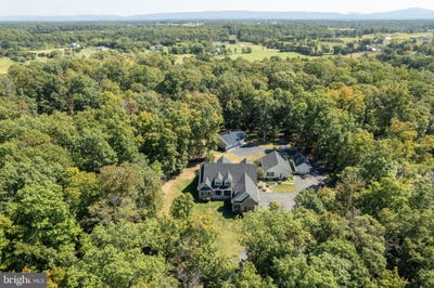 /international/us/181-ridings-mill-road-stephens-city-va-110107576118/