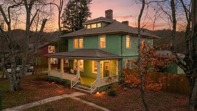/international/us/366-hill-street-murphy-nc-110103580603/