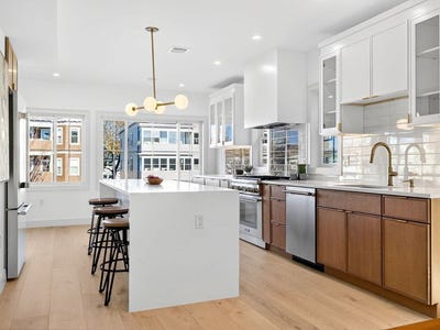 /international/us/202-powder-house-blvd-somerville-ma-110103682382/