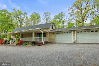 /international/us/1426-ridge-road-whiteford-md-110107538341/