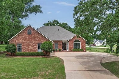/international/us/11914-s-1st-street-w-jenks-ok-110108396952/