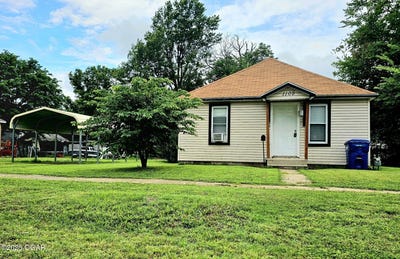 /international/us/1109-lincoln-avenue-baxter-springs-ks-110100252939/