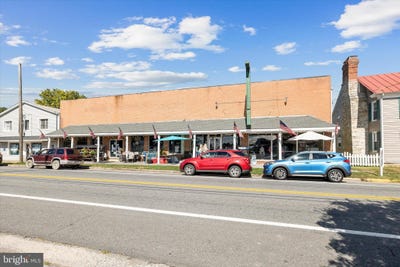 /international/us/5307-main-street-stephens-city-va-110102002753/