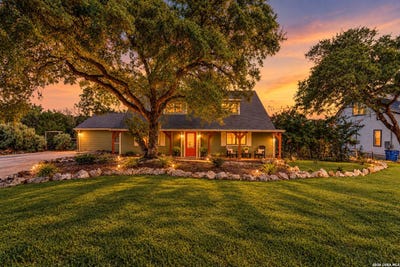 /international/us/1609-winding-creek-spring-branch-tx-110110335109/