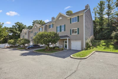 /international/us/14-south-street-danbury-ct-110107869889/