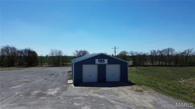 /international/us/2751-e-marshall-st-charleston-mo-110101056439/