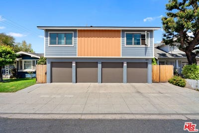 /international/us/3011-e-4th-st-long-beach-ca-110107799132/