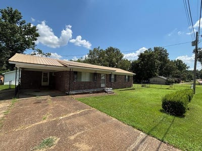 /international/us/124-garden-view-dr-senatobia-ms-110102378236/