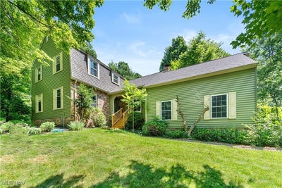 /international/us/2801-sharon-copley-road-medina-oh-110100798749/
