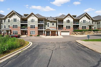 /international/us/8253-mayo-drive-madison-wi-110101069223/