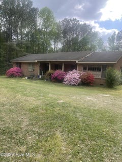 /international/us/1311-bill-town-road-rose-hill-nc-110107030863/