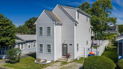 /international/us/26-briercliffe-rd-fairhaven-ma-110108851260/