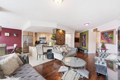 /international/us/7004-blvd-east-guttenberg-nj-110108256564/