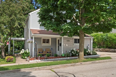 /international/us/5713-clover-ln-greendale-wi-110100998870/