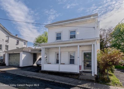 /international/us/44-hanratty-street-kingston-ny-110107666974/